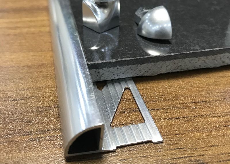 Alüminyum Karo Döşeme Metal Alüminyum Ekstrüzyon Profili Karo Kırpma Kenar Şeritleri